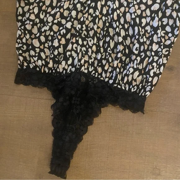 intimately free people bare it all leopard lace bodysuit - Picture 5 of 9